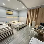 The Queen 4* Tropea