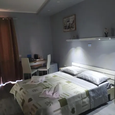 The Queen 4* Tropea