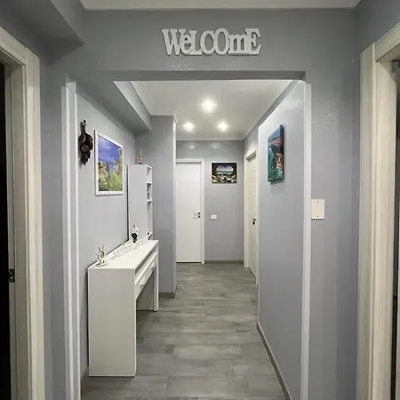 The Queen Bed & Breakfast Tropea