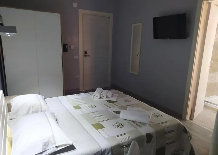 Alojamento de Acomodação e Pequeno-almoço The Queen Tropea