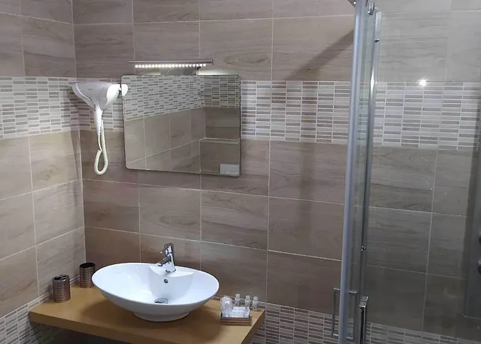 Alojamento de Acomodação e Pequeno-almoço The Queen